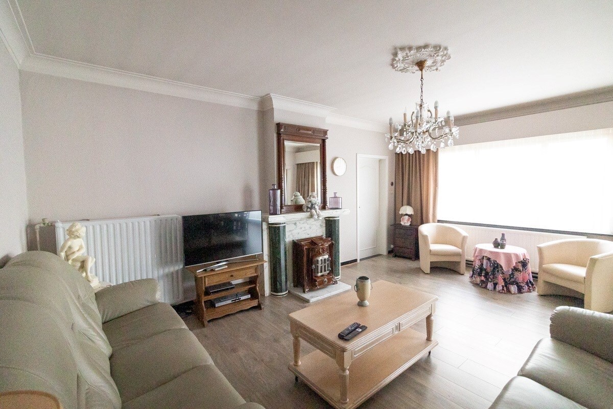 Ruime woning met veel mogelijkheden gelegen te Boekt 