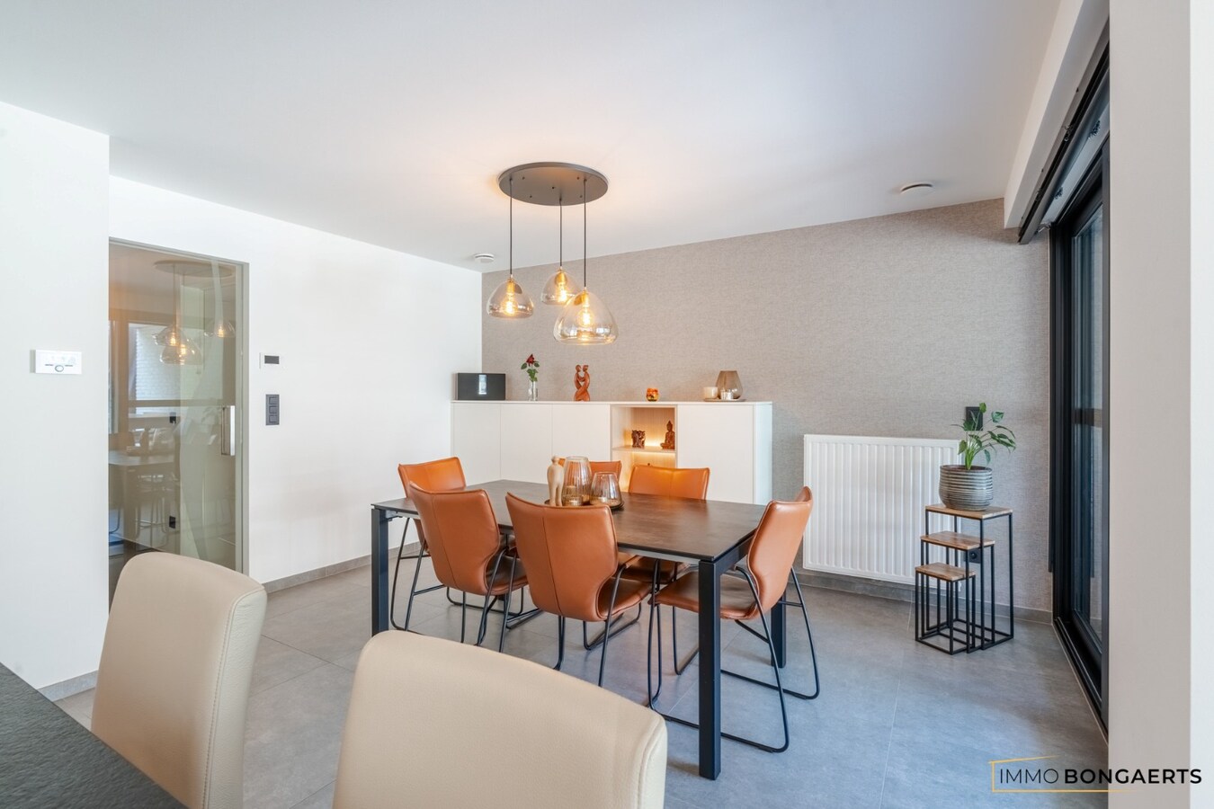 Recent gelijkvloersappartement nabij het centrum van Genk 