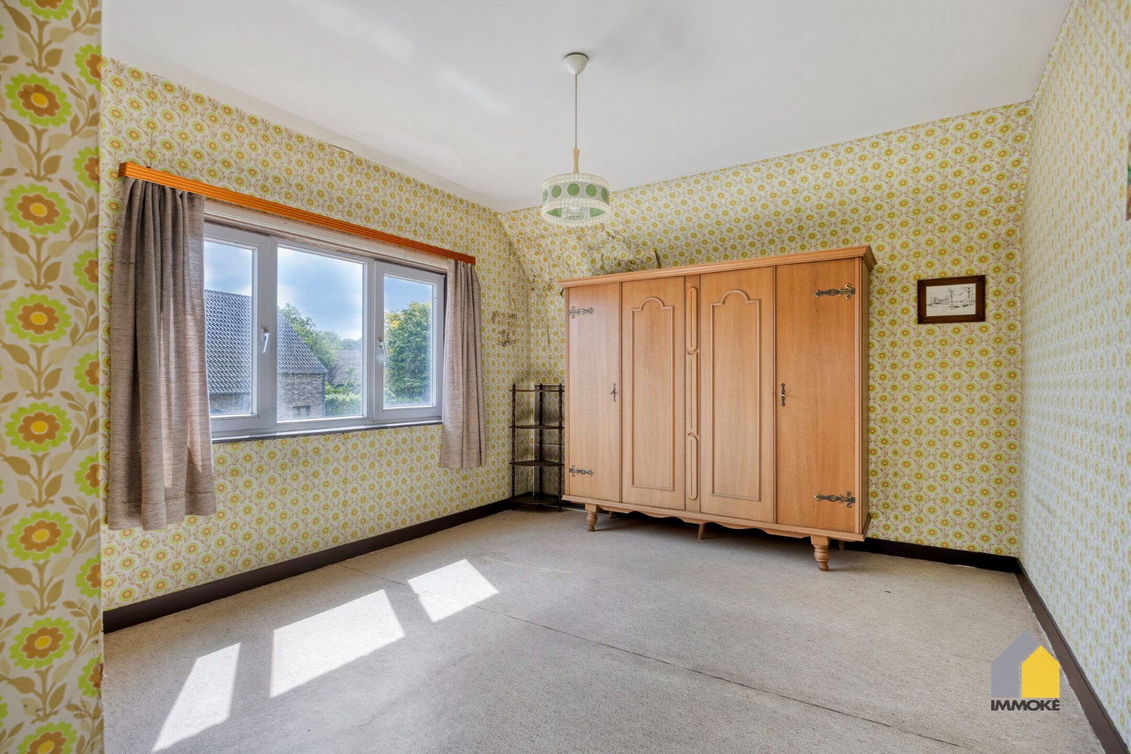 Te renoveren woning met 3 slpks op een perceel van 6 a 44 ca. 