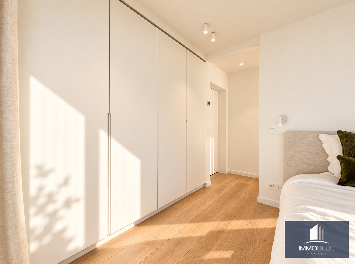 Offre exceptionnelle : Villa entièrement rénovée avec vue frontale sur la mer. 
