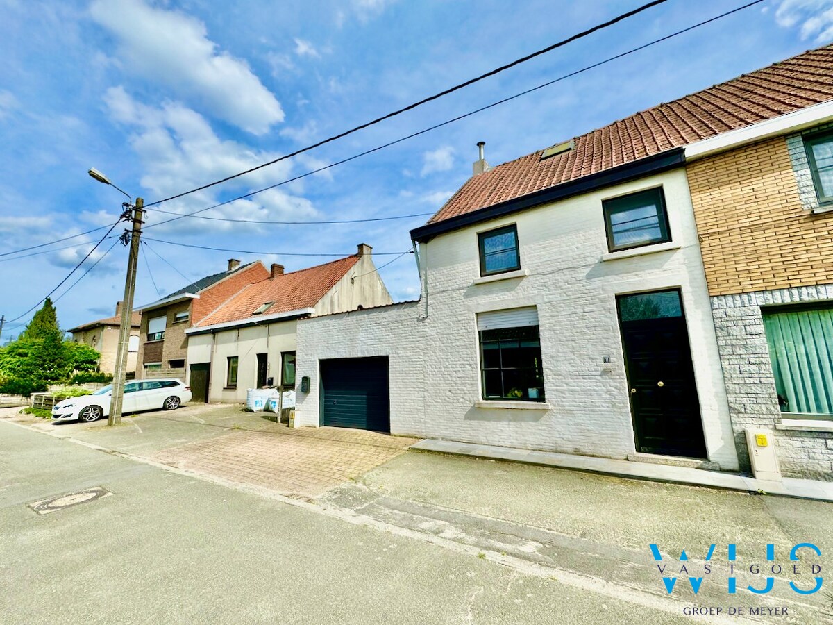 Instapklaar woonhuis op perceel van 450m² te ERTVELDE ! 