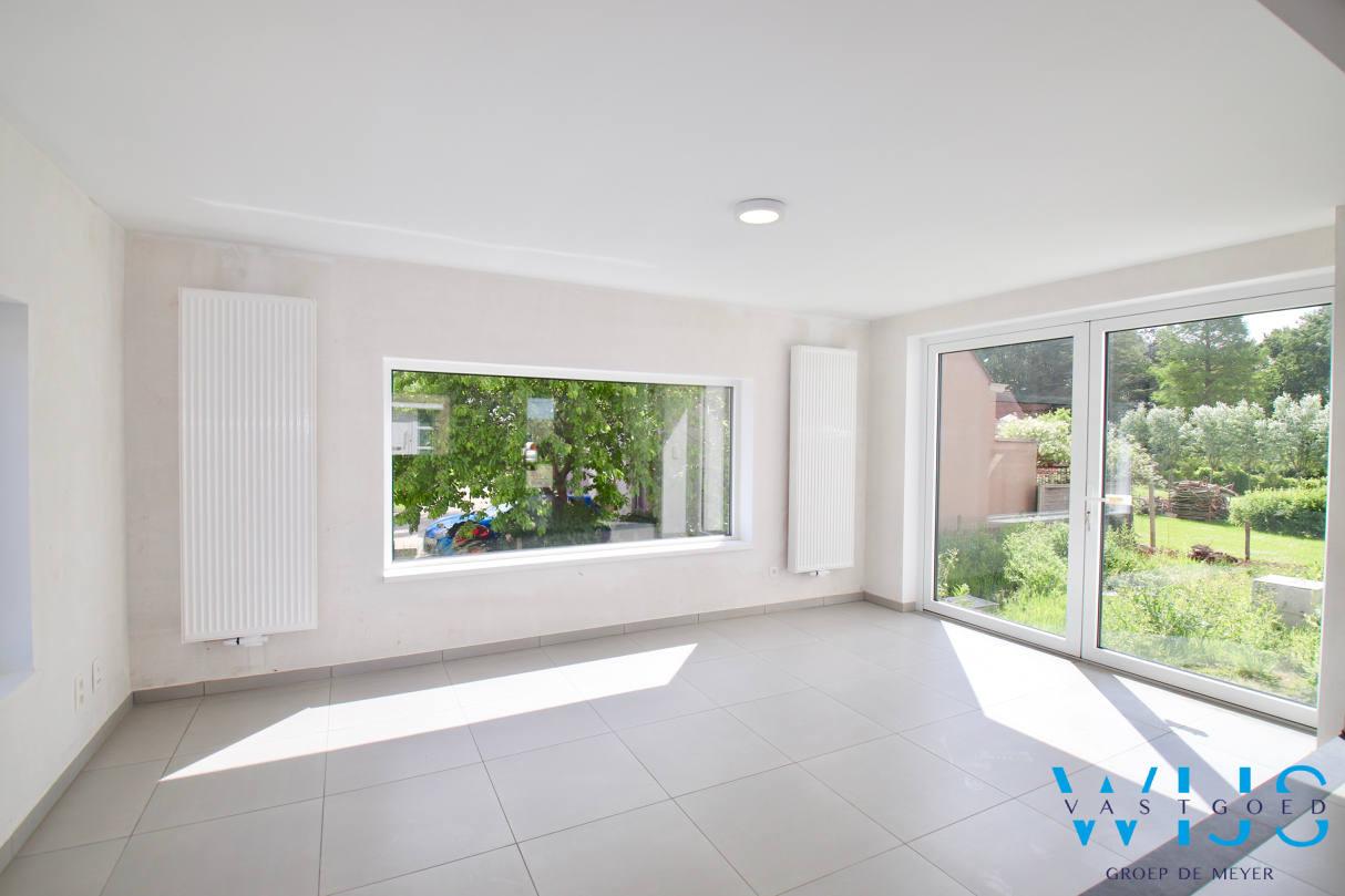 Totaal gerenoveerd woonhuis te Assenede 