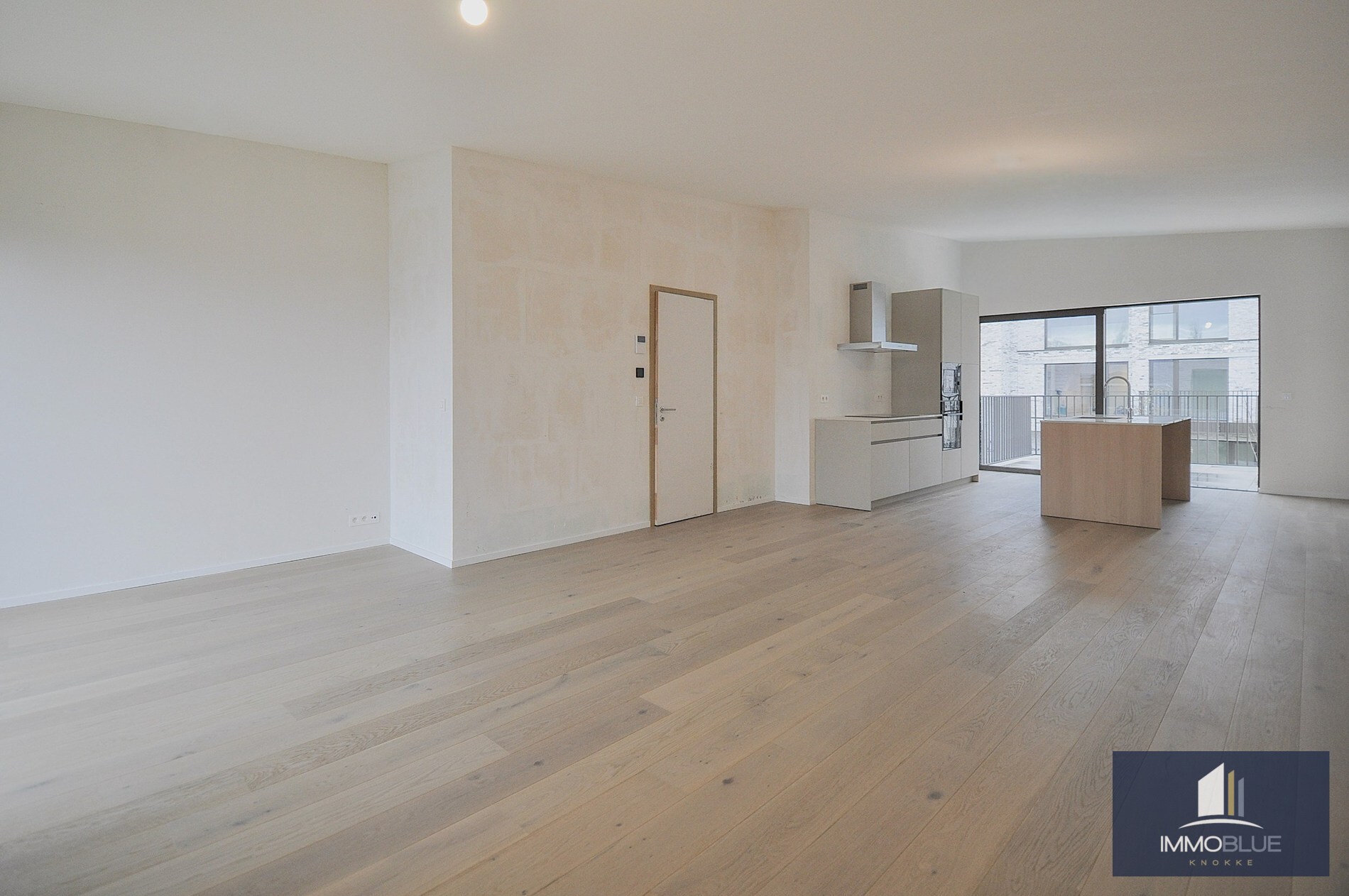 Nieuwbouw BEN-woning(bijna energie neutrale woning) in een autovrije, groene omgeving. 