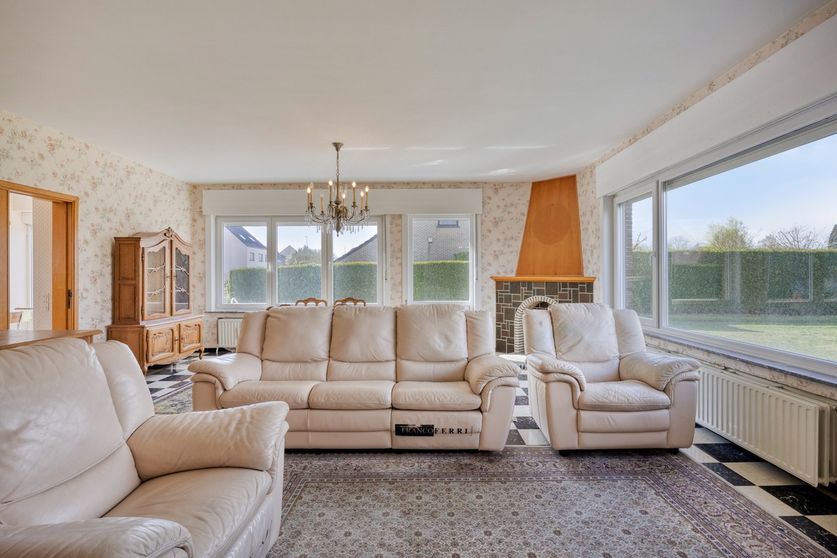 Open bebouwing met 4 slaapkamers tuin met prachtig zicht over de velden en garage in Haasrode op een perceel van 2986m² – EPC 431 kWh/m² - bewoonbare opp. 204 m² 