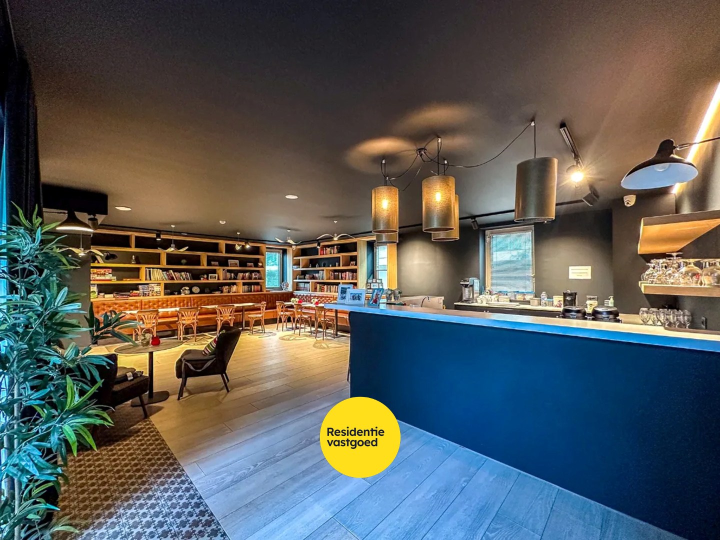 Uiterst goed onderhouden assistentieflat (55m² + 11m² terras) met 1 slaapkamer te Nieuwpoort. 