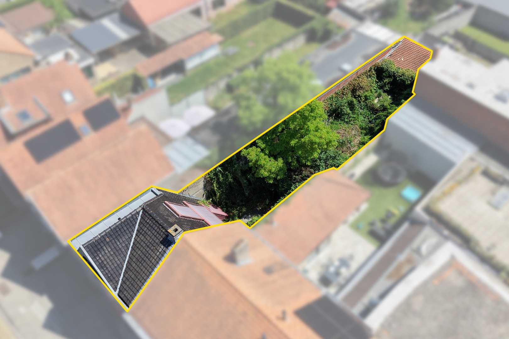 Lichtrijke woning met renovatiepotentieel te Assebroek 