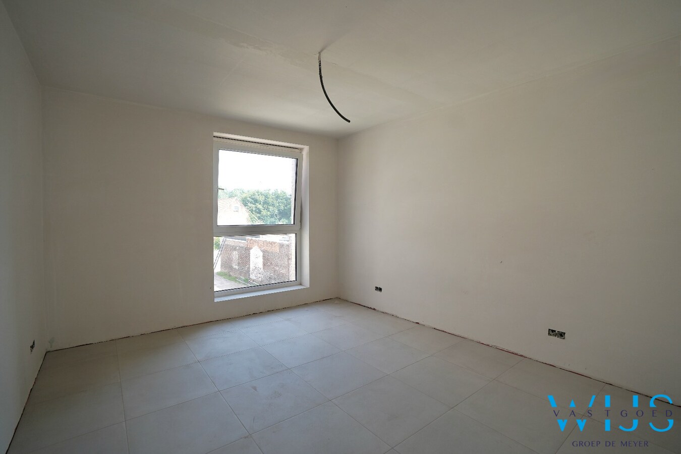 Ruim hoekappartement met 3 slaapkamers en terras 