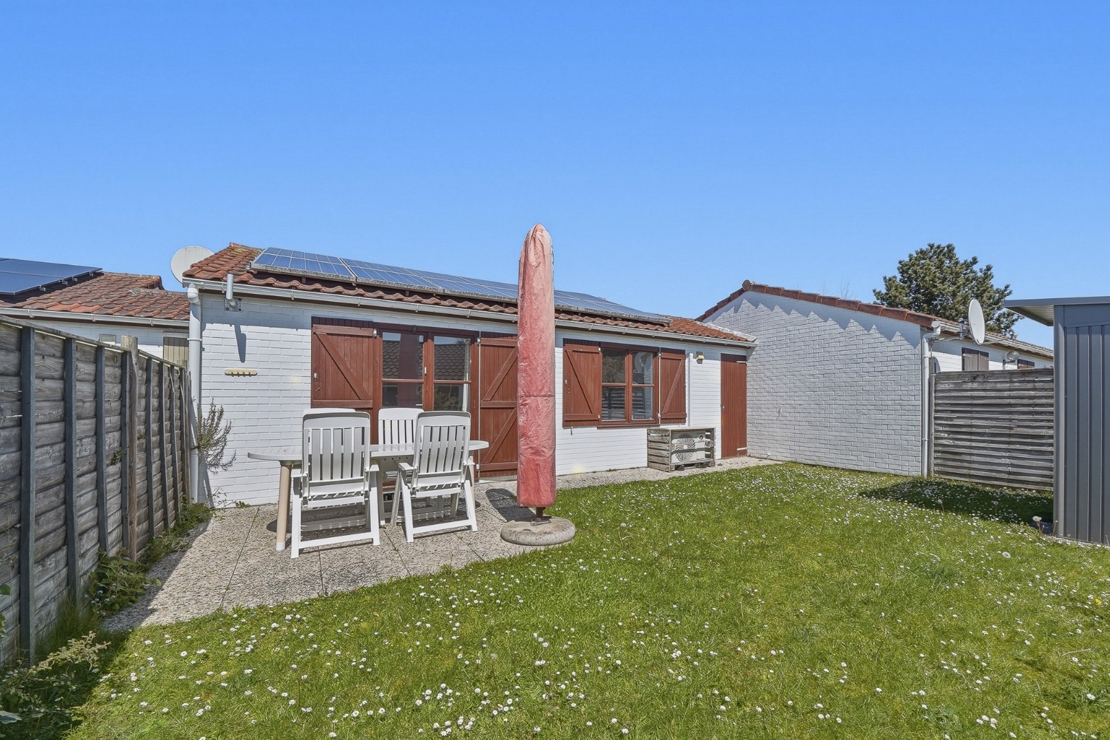 Instapklare vakantiewoning met zonnige tuin en 2 slaapkamers 