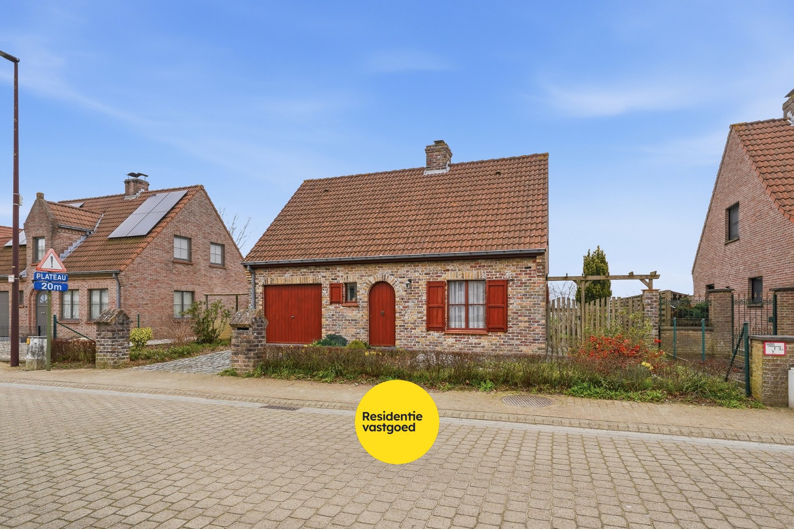 Open bebouwing met garage op 487 m² in Oudenburg 