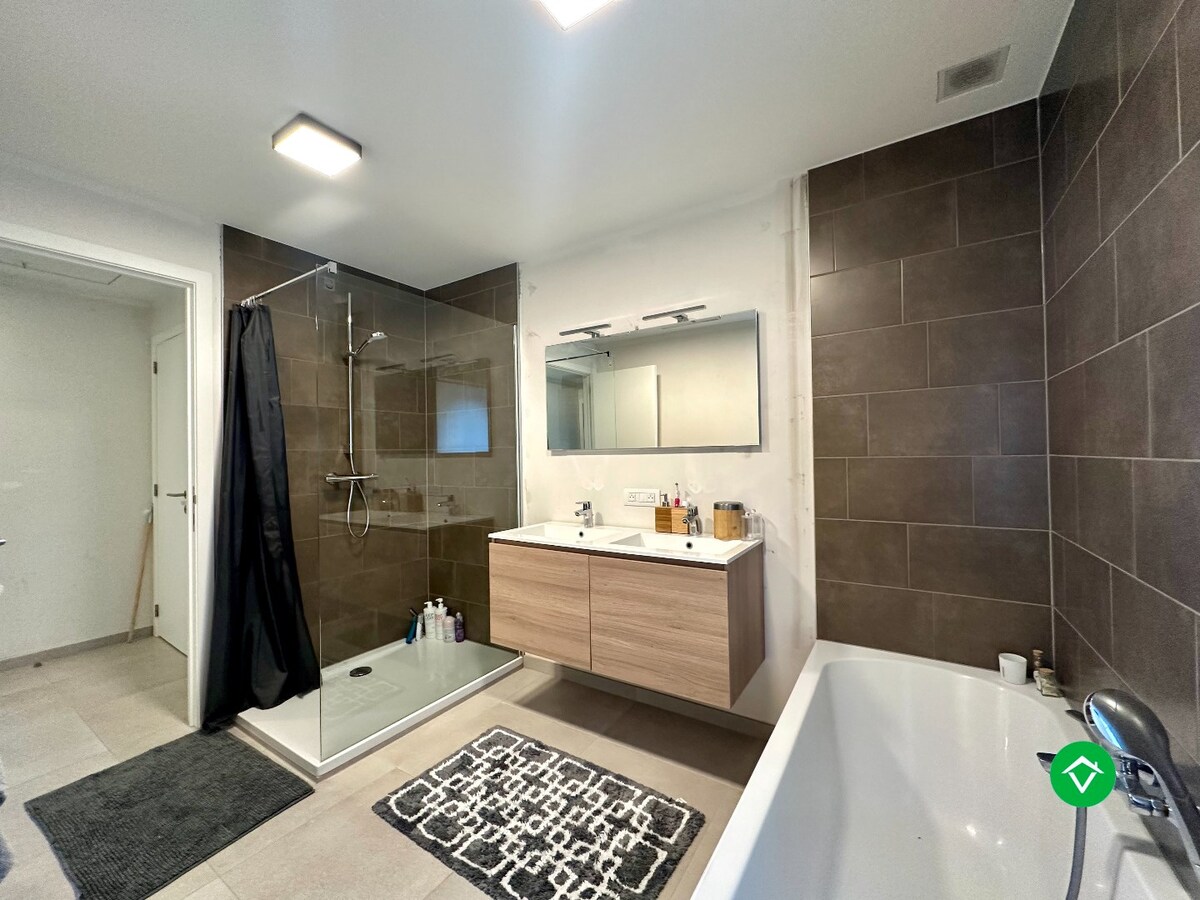 Ruime nieuwbouwwoning met 3 slaapkamers en tuin te Leke 