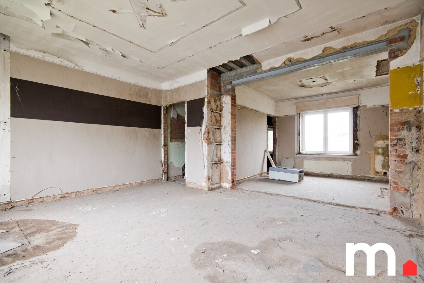 Woning te Kuurne met 173m² bewoonbare oppervlakte op Toplocatie met eventueel mogelijkheid tot handelspand! 