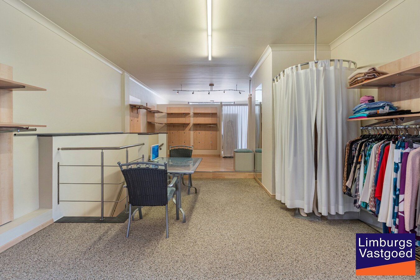Commercieel uitstekend gelegen handelspand, 90m² 
