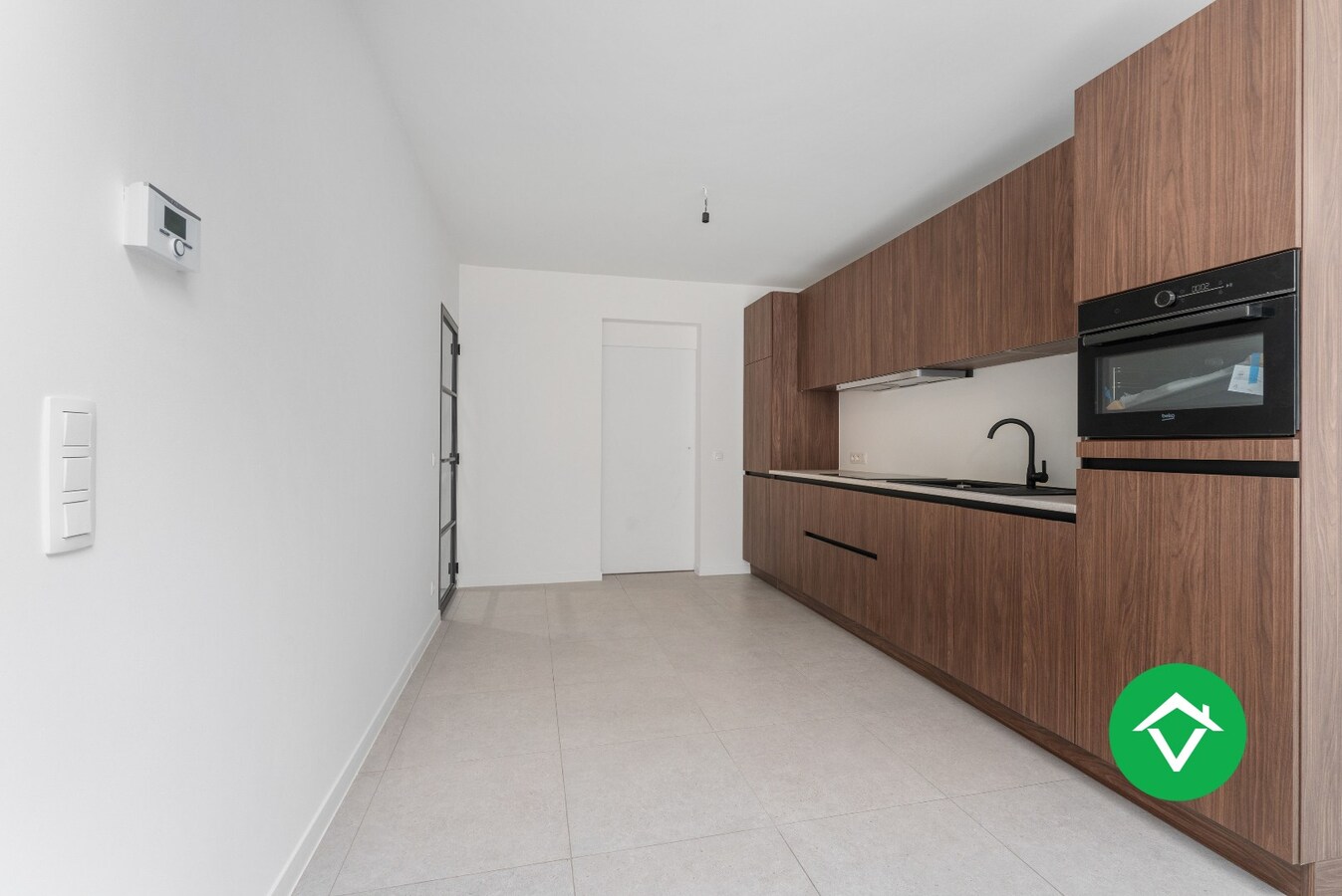 Rijwoning met 4 slaapkamers en stadstuin op centrale ligging te Roeselare 