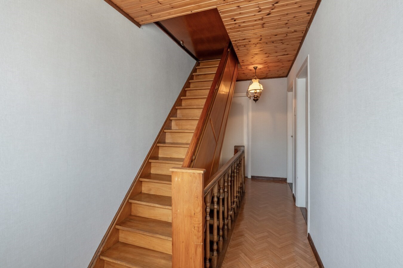 Ruime woning drie slaapkamers 