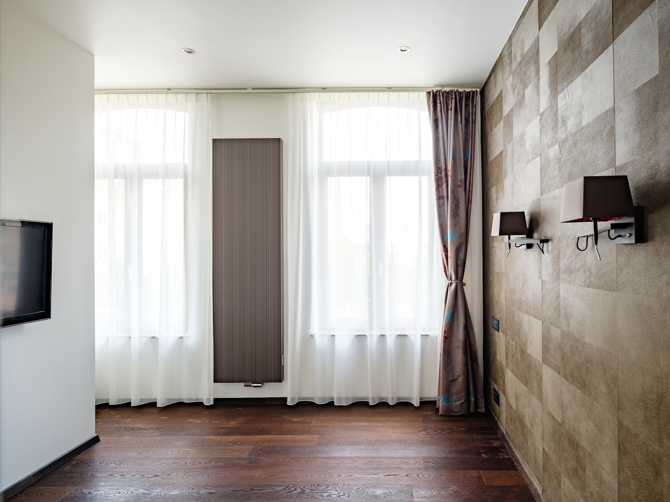 Vernieuwd herenhuis met koer 