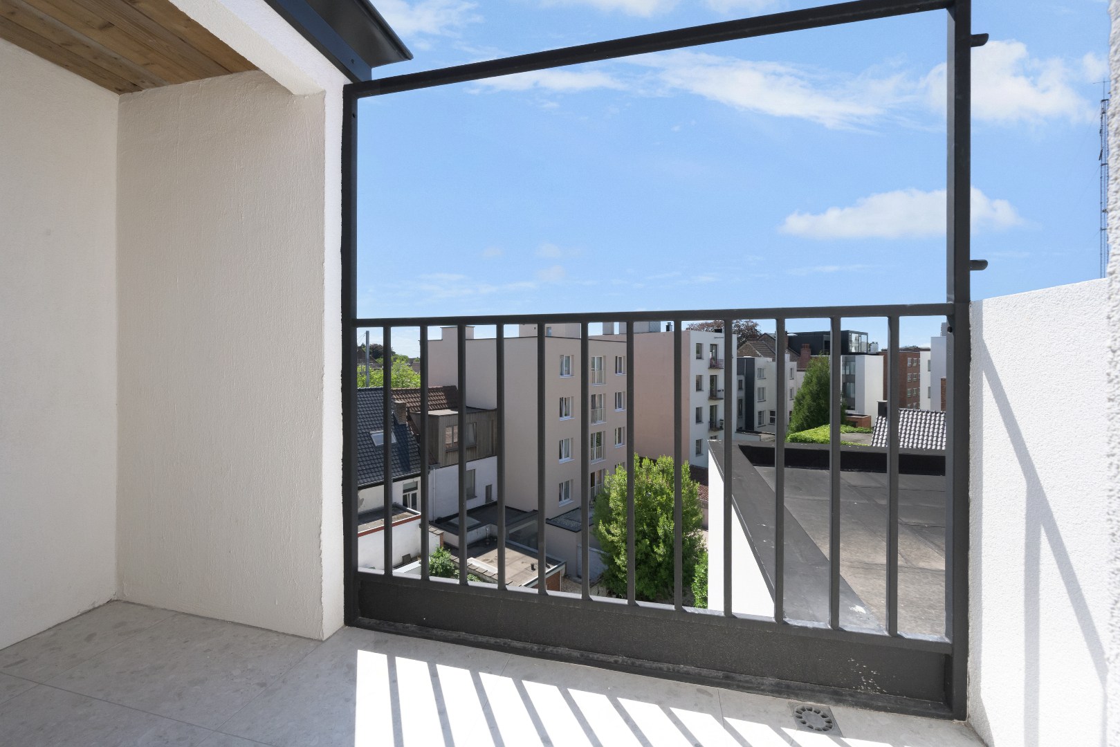Stijlvol 1 slaapkamerappartement  met terrasje nabij Station Gent-Sint-Pieters 