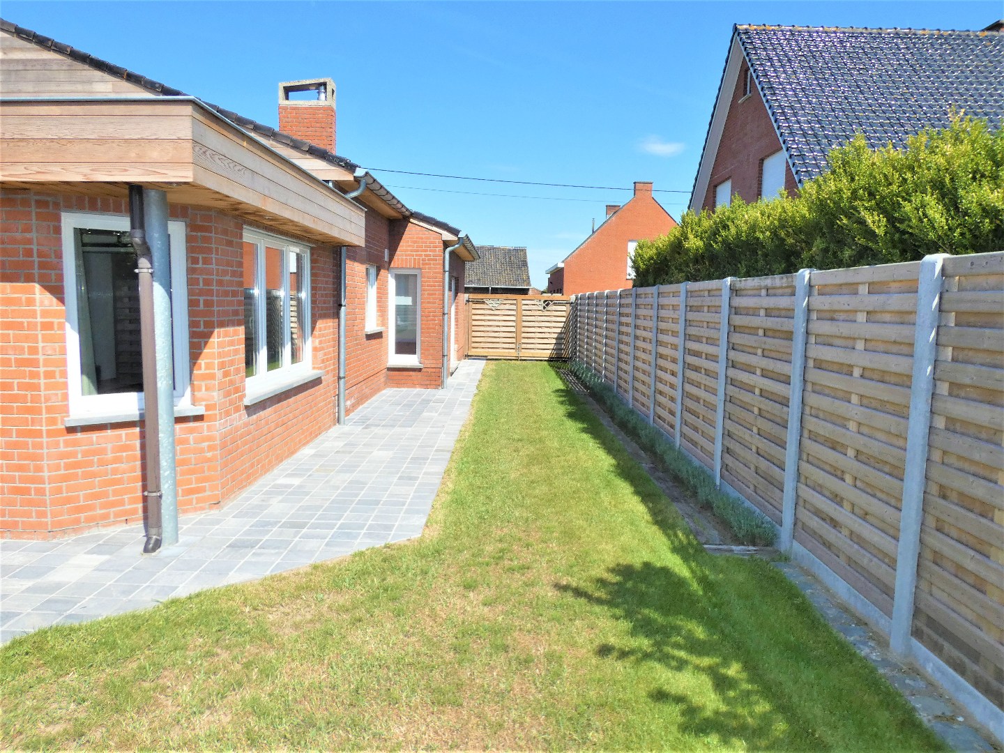 Instapklare open bebouwing met 3 slpk, garage en tuin, Kortemark 