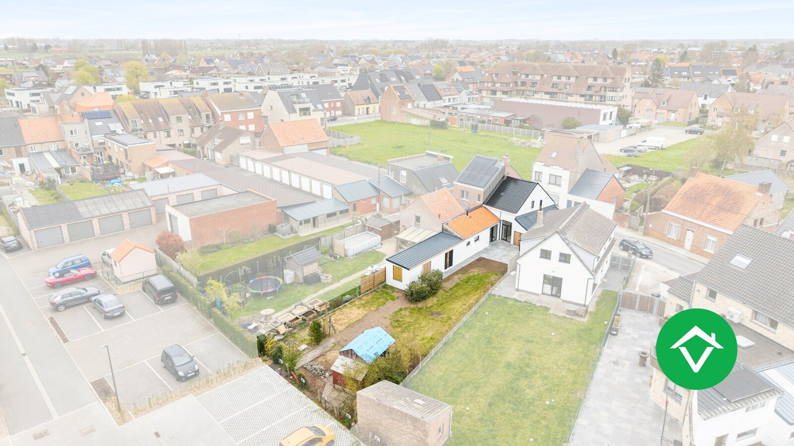 Volledig gerenoveerde woning (EPB B) met garage op topligging te Eernegem 