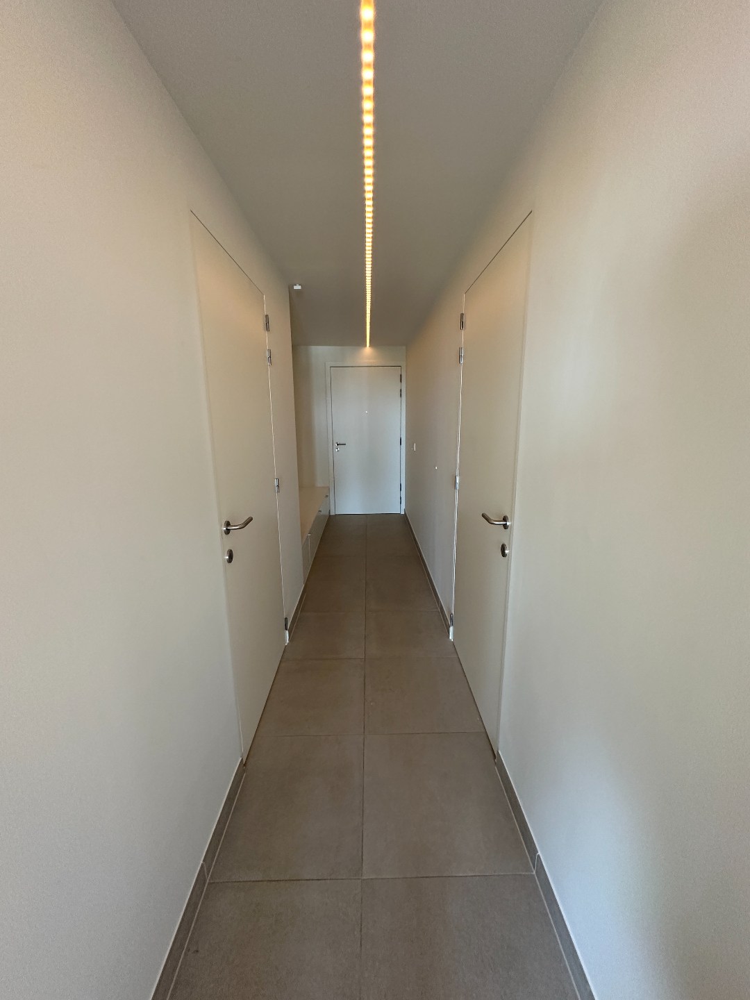 Prachtig appartement (117 m²) met 2 slpk en mooi terras, (+ autostaanplaats), Brugge 