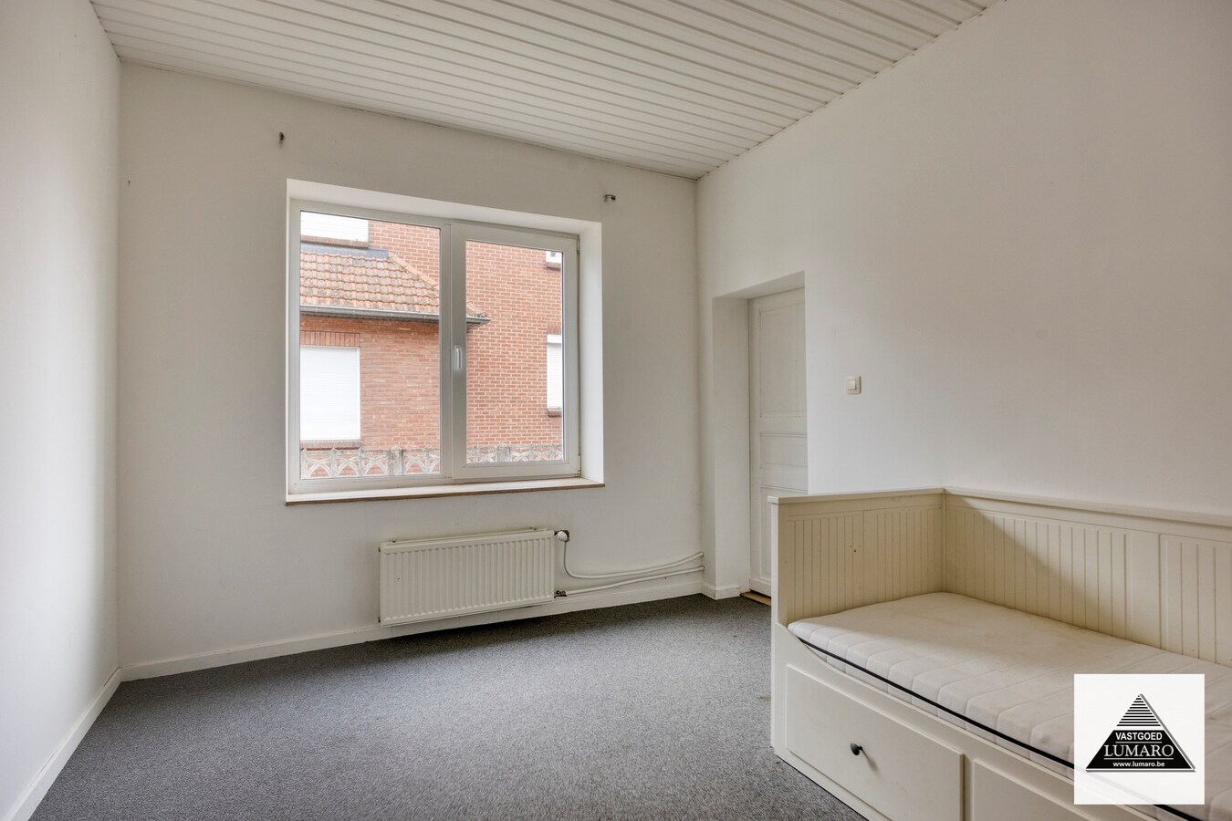 In een rustige omgeving gelegen vrijstaande woning op 1.340 m² 