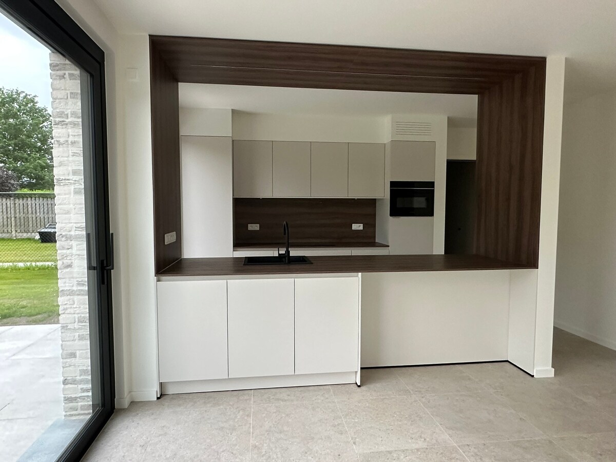 Nieuwbouw woning met 4 slaapkamers (1 gelijkvloers) 