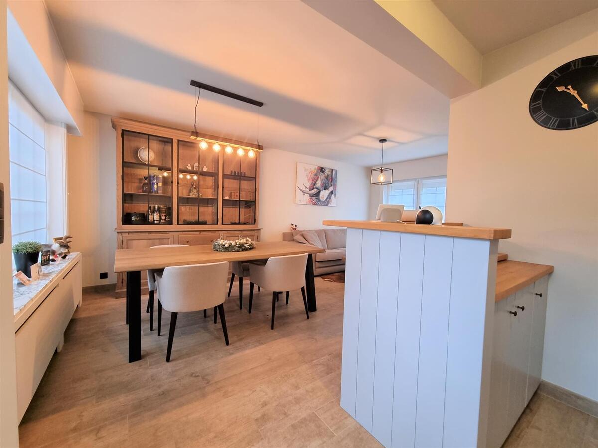 Centraal, doch rustig gelegen leuke bel-étagewoning - Heist 