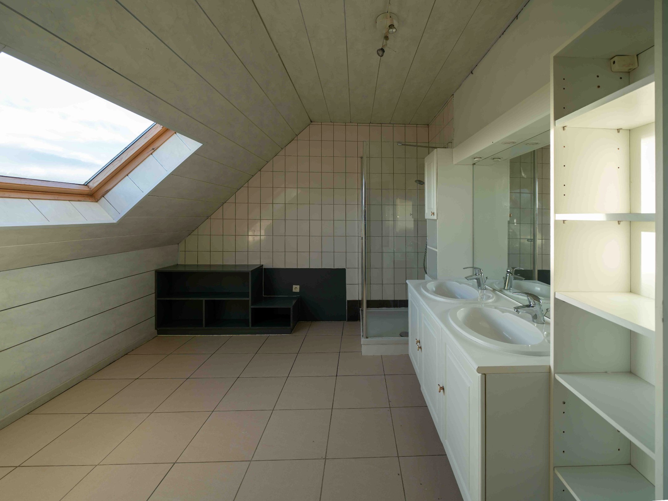 Woning met 2 kamers en veel potentieel op AAA-locatie 