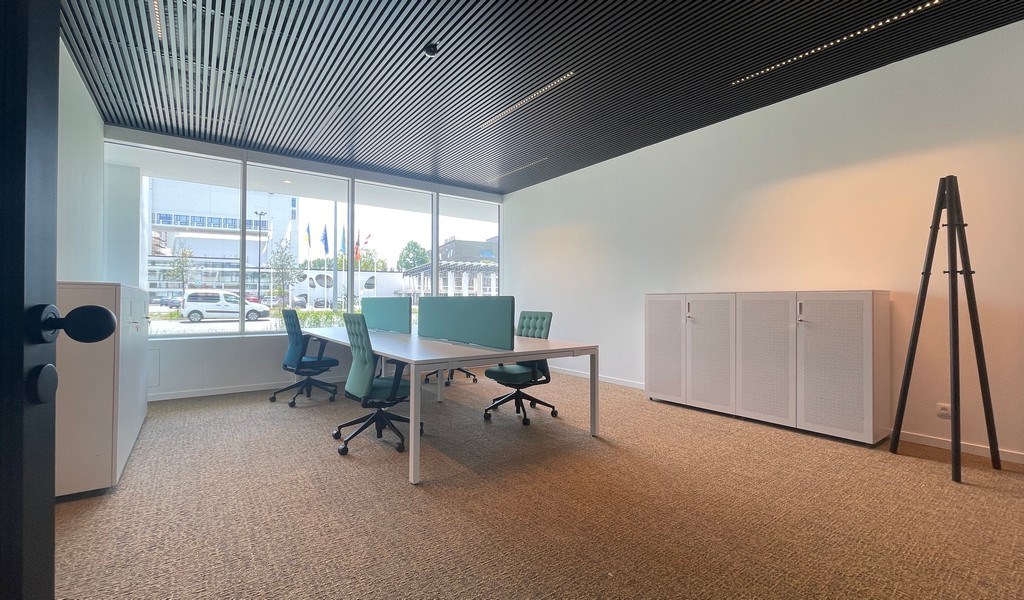 Full service kantoren in Humgy Singel te Berchem