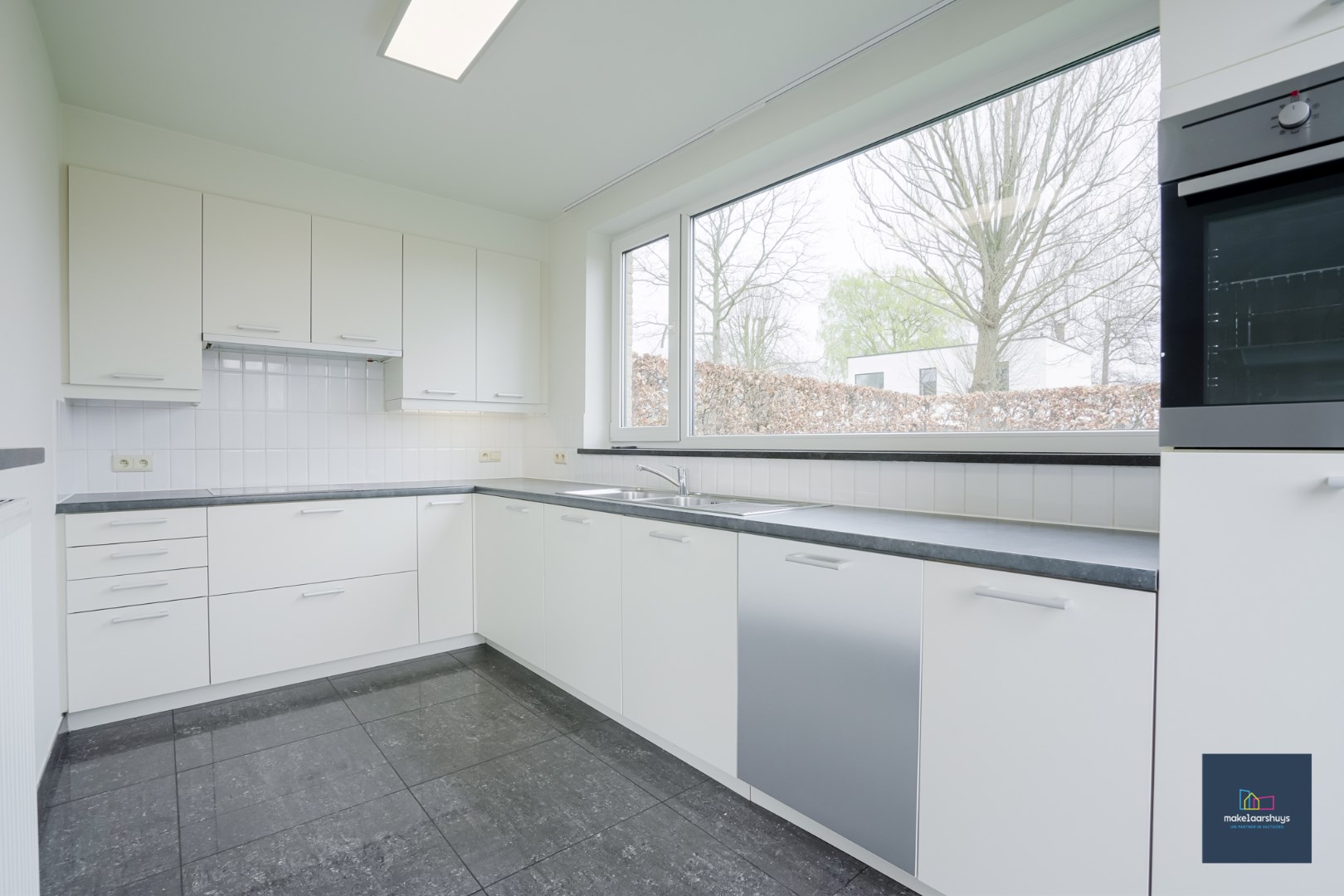 Ruime HOB met 4 slp., garage en tuin in rustige buurt. 