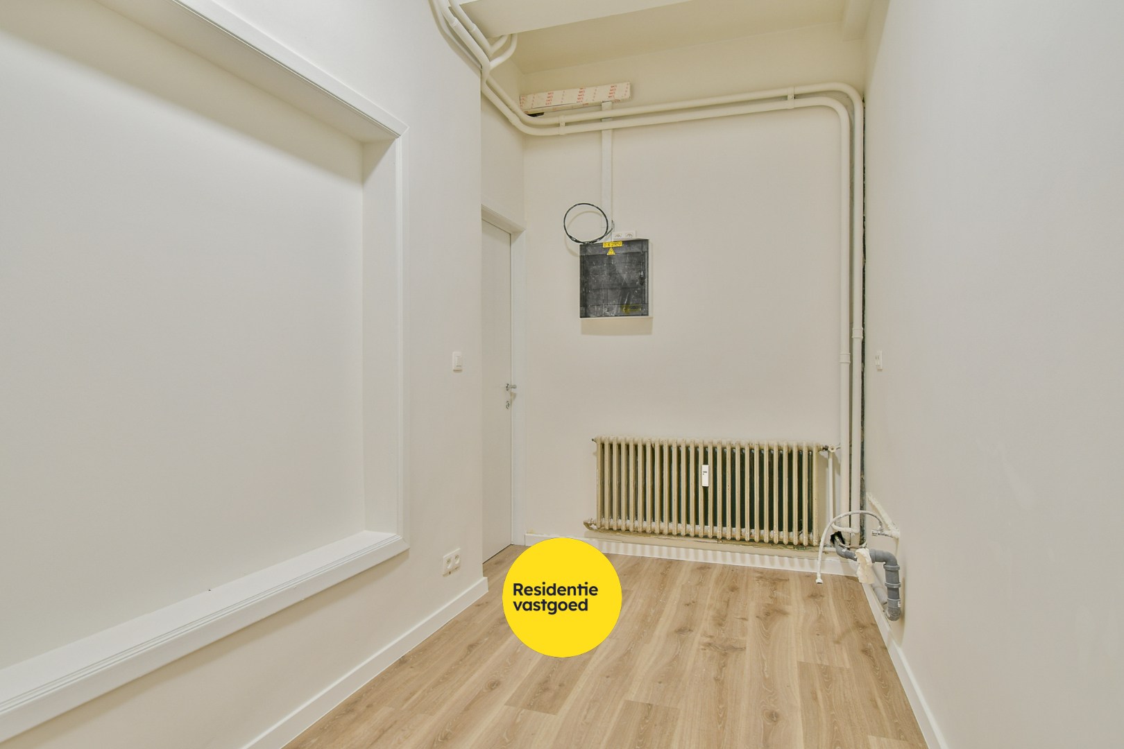 Gelijkvloerse handelsruimte op toplocatie te Oostende 