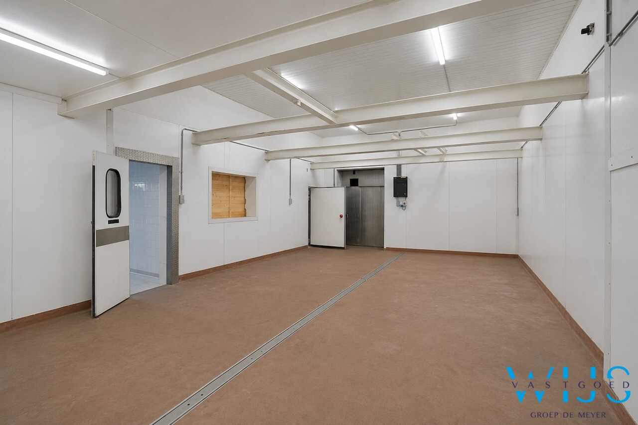 Instapklaar woonhuis met loods(en) te Ertvelde ! 