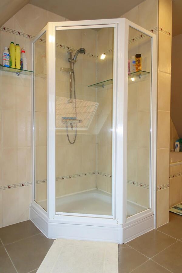 Prachtig ruime gerenoveerde woning 