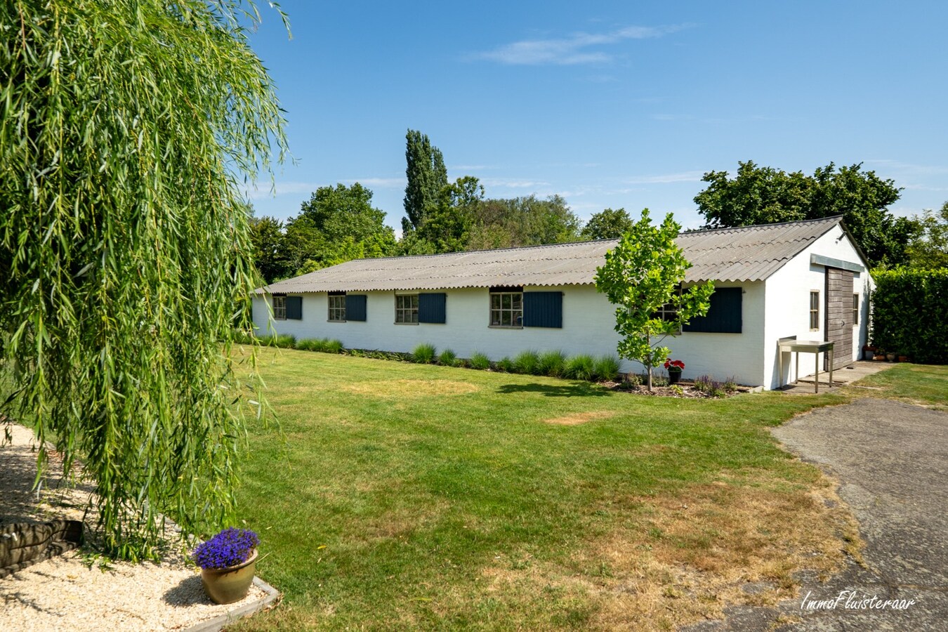 Prachtige langgevelhoeve met charmante schuur en paardenfaciliteiten op ca. 1,8 ha te Ravels. (BEZOEKDAG OP 08/08 VAN 10U TOT 14U) 