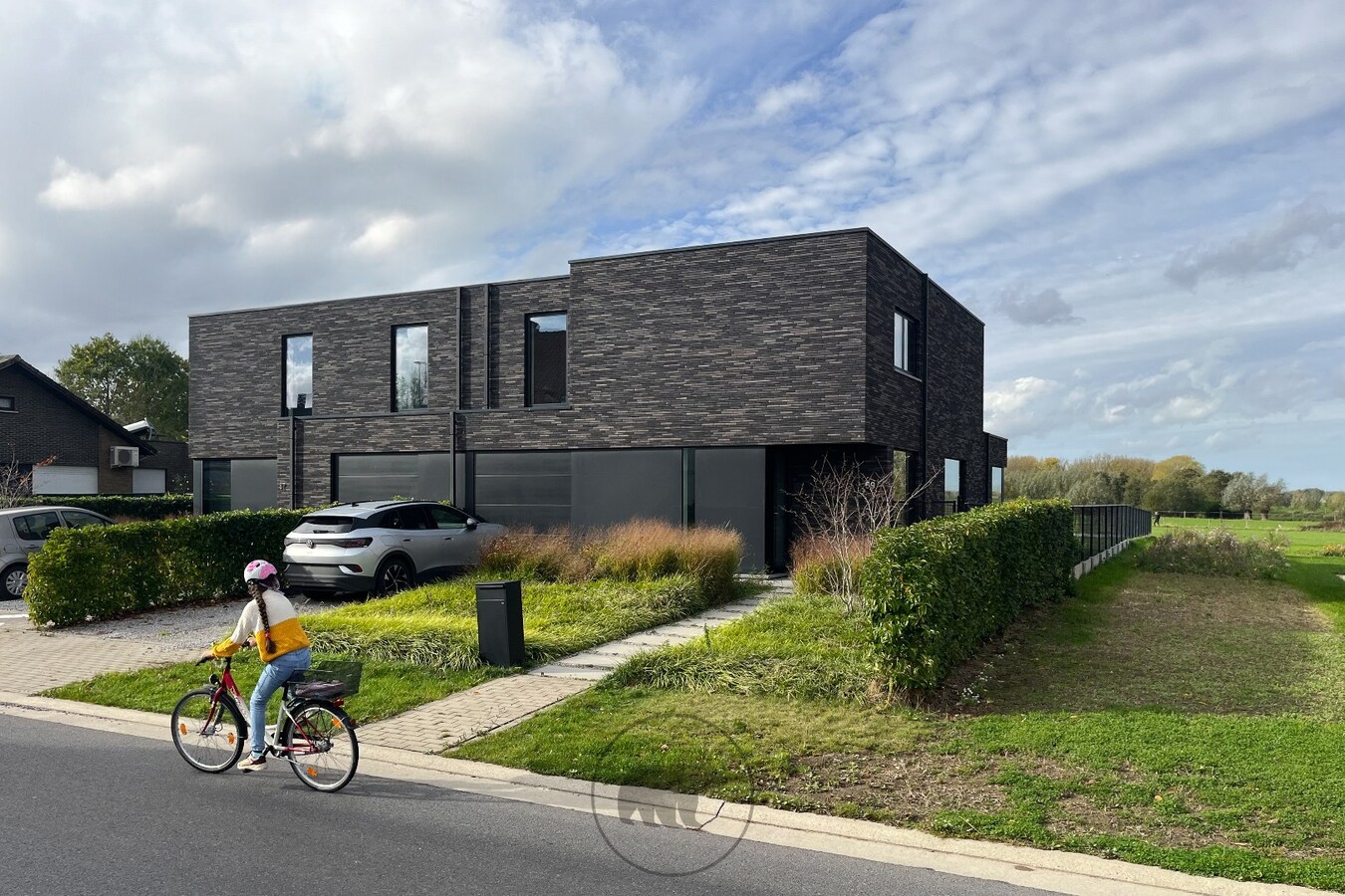 Nieuwbouwvilla met hoge afwerkingsgraad en weids uitzicht 