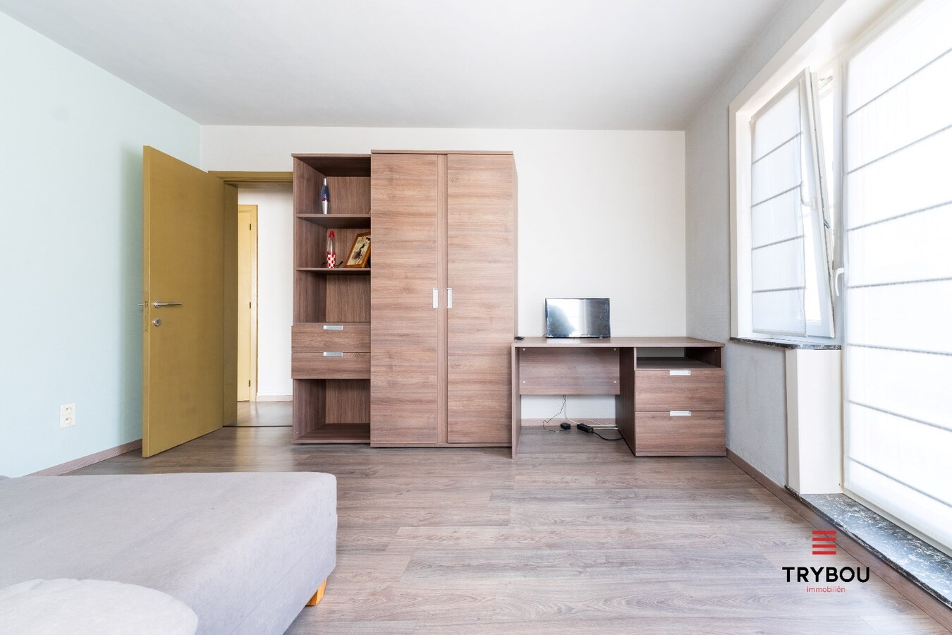 Gezellige en ruime woning met tuin - instapklaar in het hart van Ledegem 