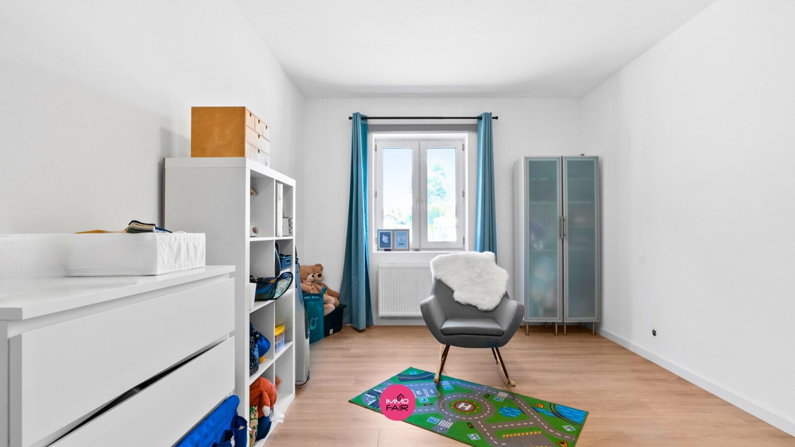 Instapklaar, gelijkvloers appartement met 2 slaapkamers 