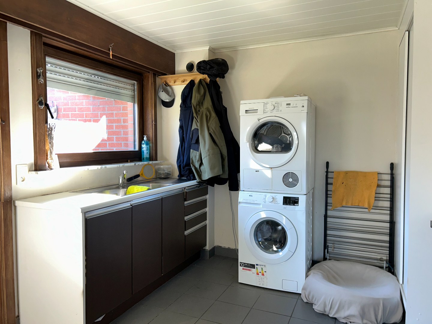 Instapklare woning met 3 slaapkamers, garage en tuin op 496m² 