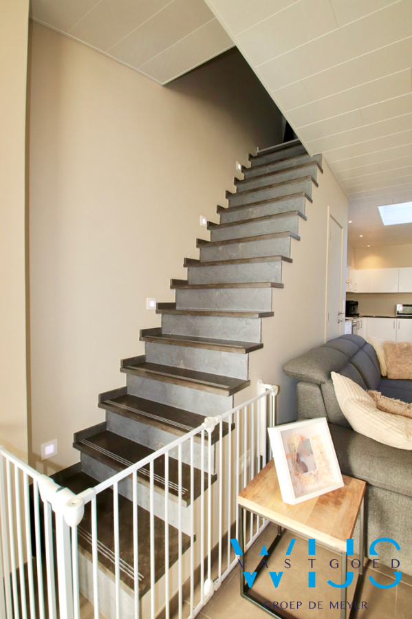 Instapklare HOB met zeer aangename tuin te Evergem ! 