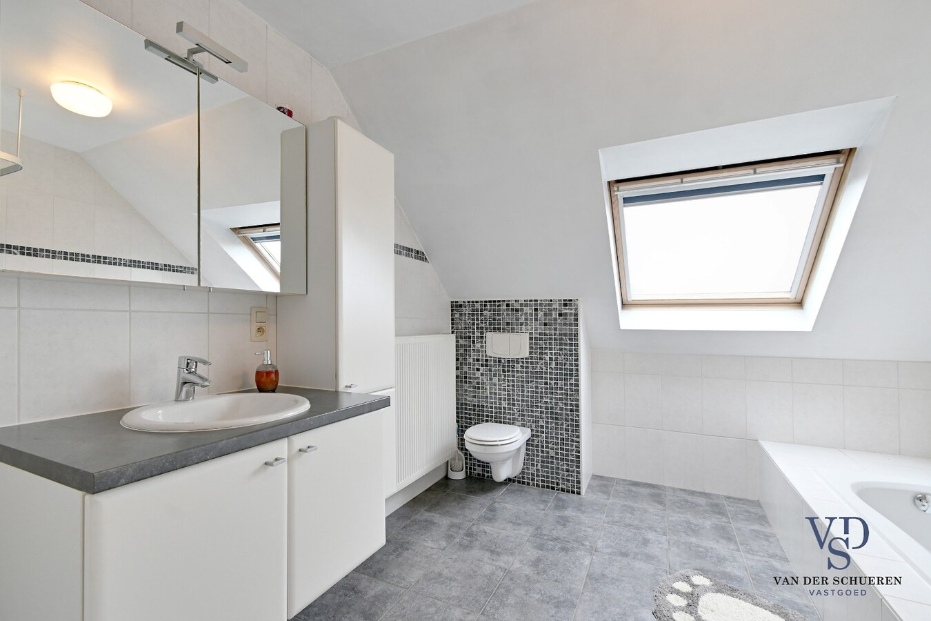 Comfortabel wonen in dit ruime duplex appartement 