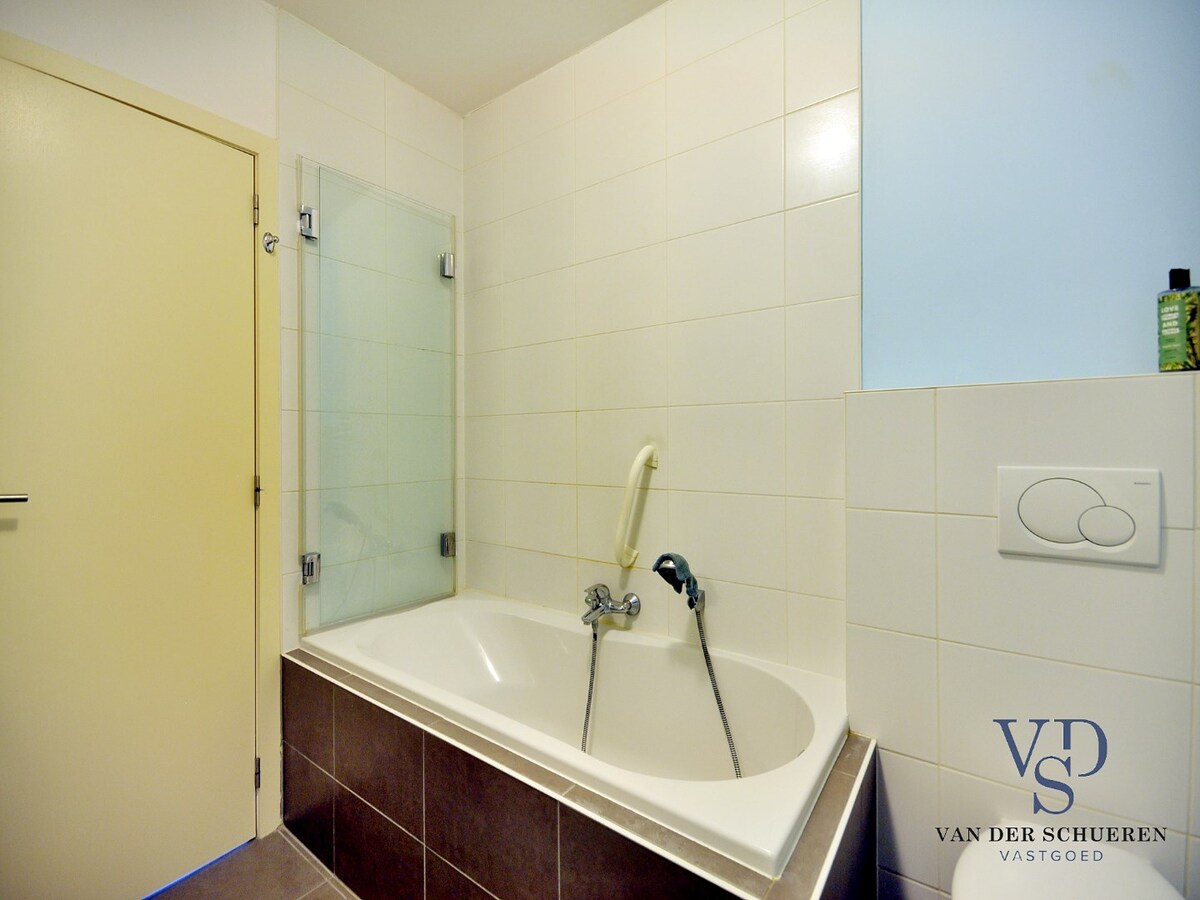 2 slpk-appartement in hartje Dikkelvenne 