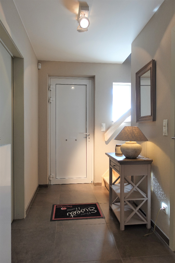 Ruime instapklare halfopen bebouwing 