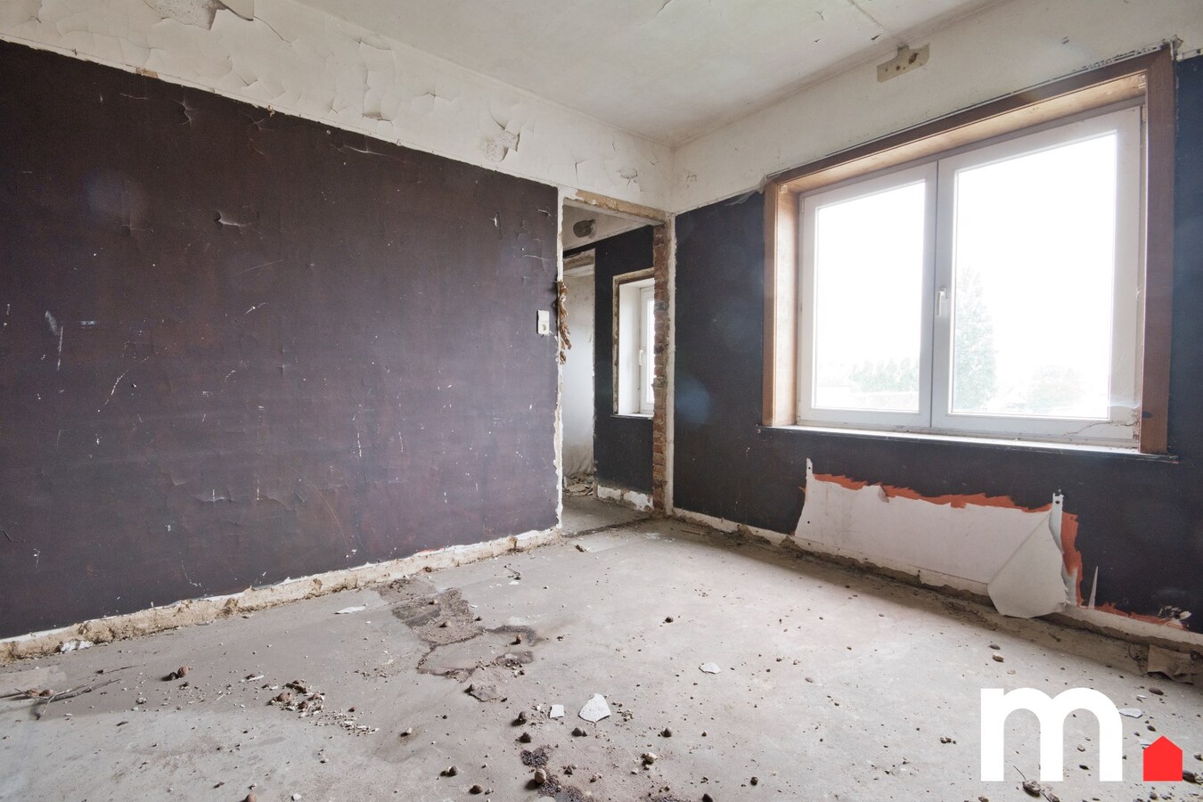 Woning te Kuurne met 173m² bewoonbare oppervlakte op Toplocatie met eventueel mogelijkheid tot handelspand! 