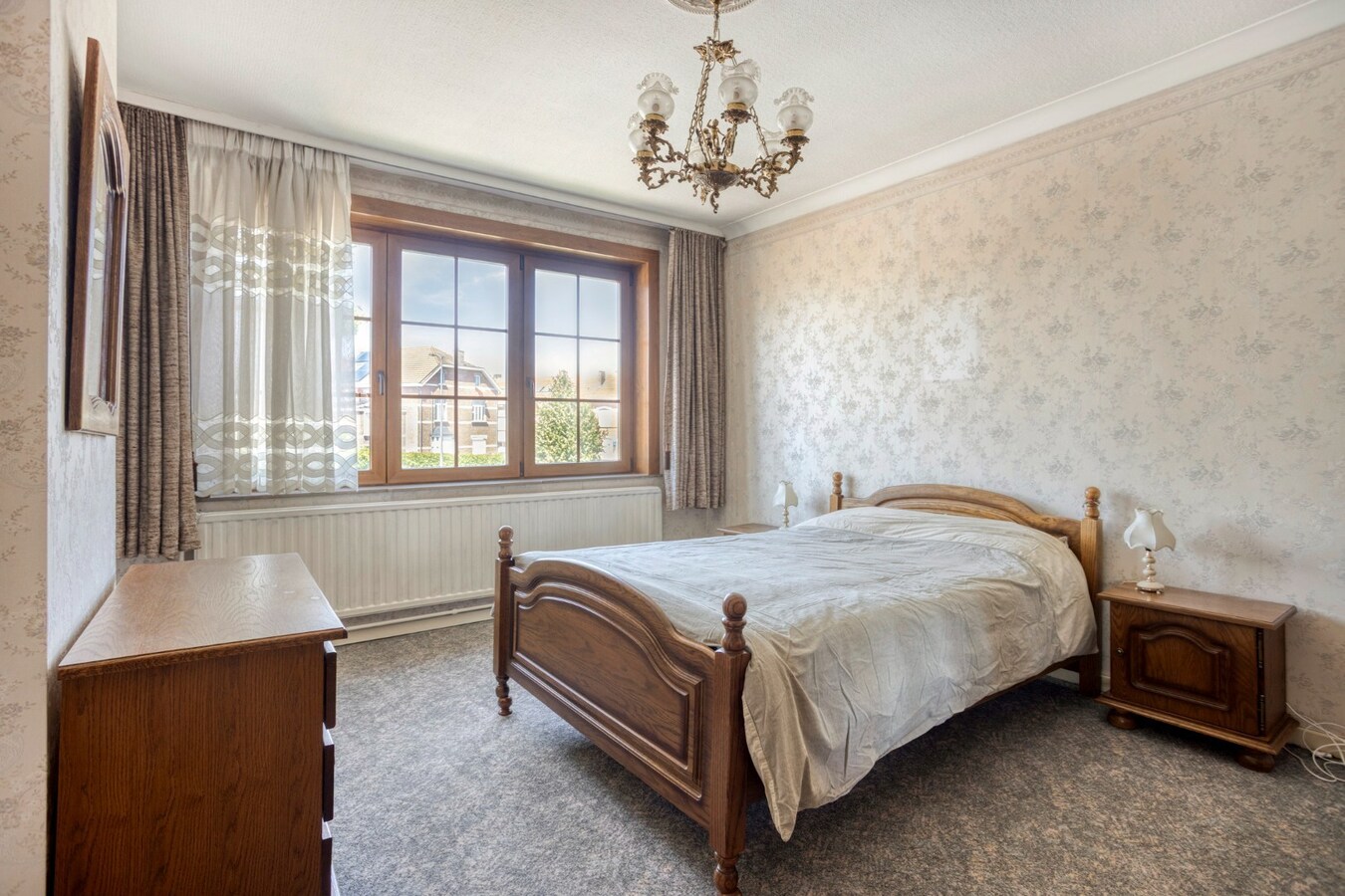 Karaktervolle halfopen villa met prachtige tuin op toplocatie in Tienen 
