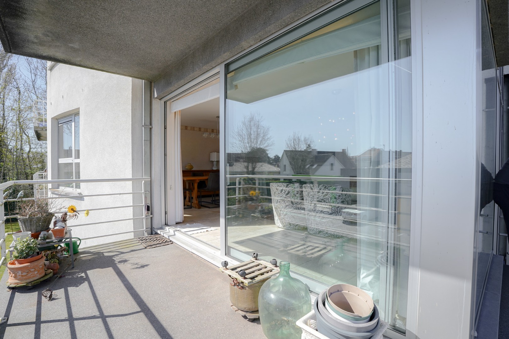 Instapklaar 2-slaapkamerappartement (89m² + 8m² terras) nabij de haven van Nieuwpoort. 