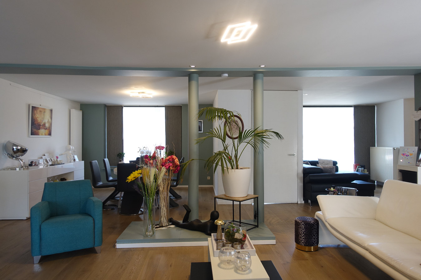 Ruime moderne woning aan het centrum van Aartrijke 