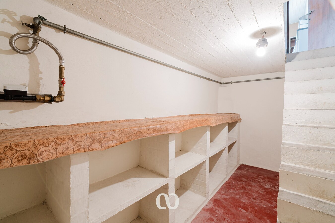 Stevige gezinswoning met tuin en garage nabij het centrum van Oudenaarde 