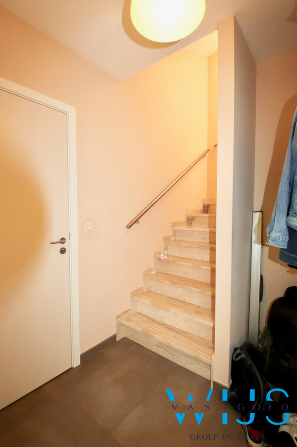 Prachtig woonhuis met 5 slaapkamers &amp; tuin te SLEIDINGE! 