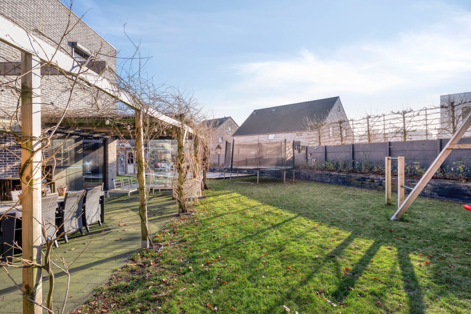 Rustig gelegen, energiezuinige gezinswoning met 4 slpk. nabij Lommel-centrum 