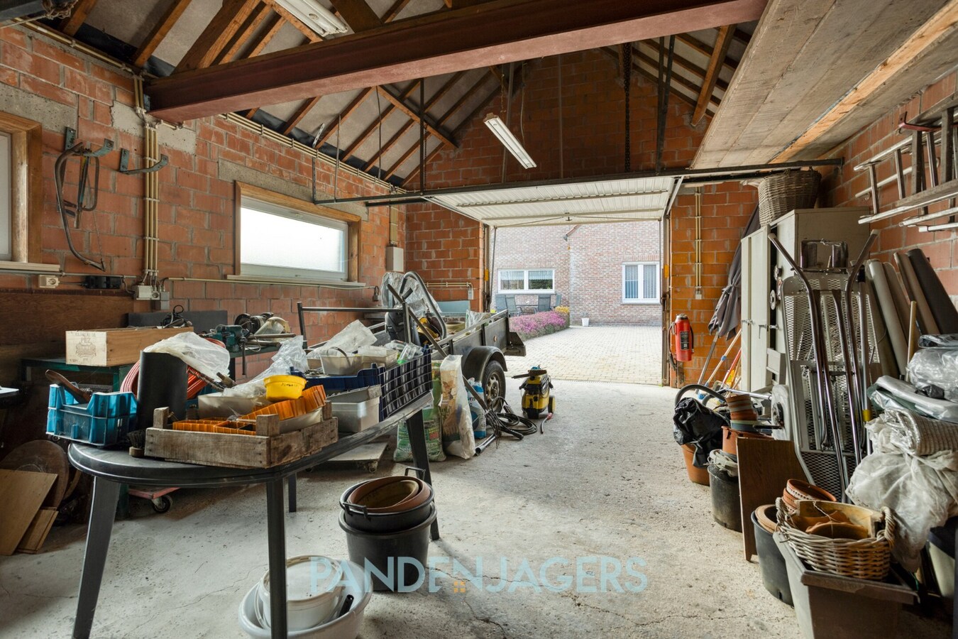 Ruime open bebouwing met bijgebouw te Duffel 