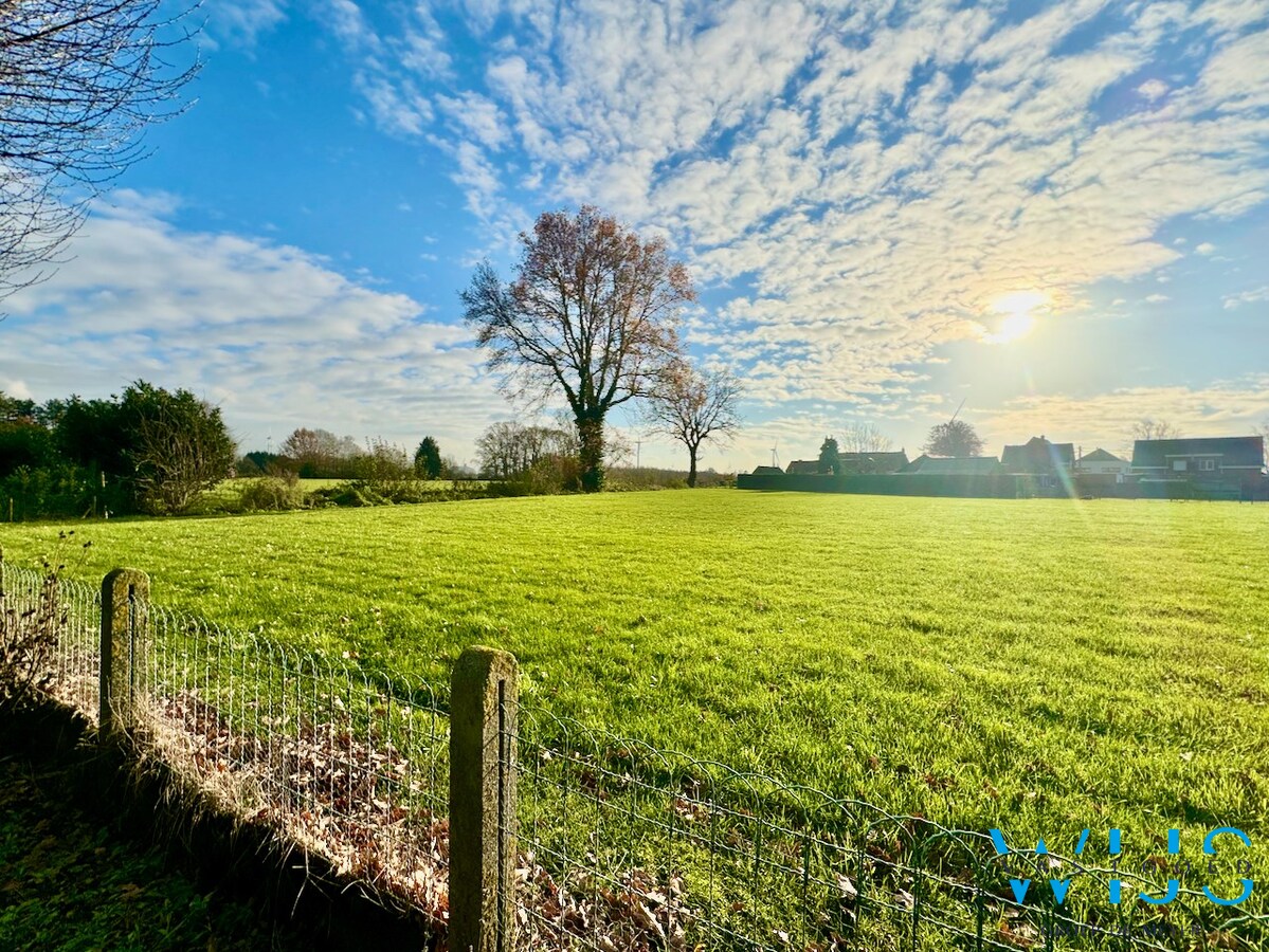 Stevige gezinswoning met bijgebouw te Ertvelde ! 